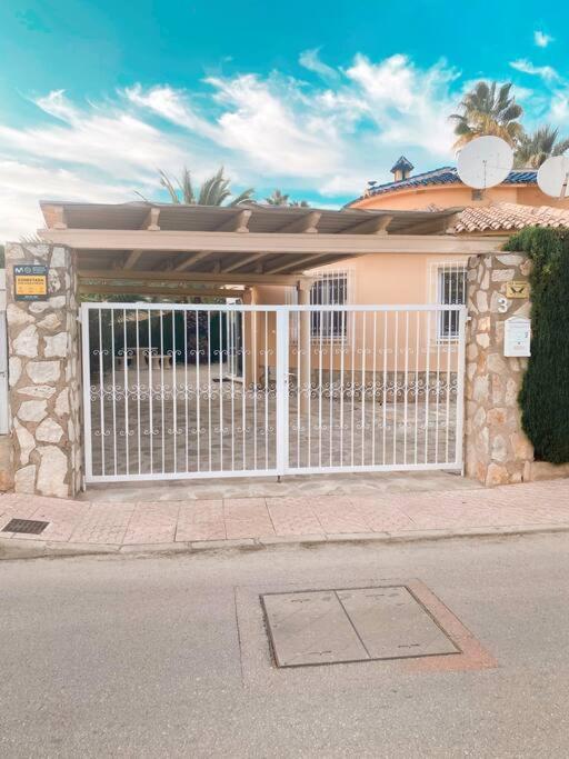 Impresionante Villa Con Piscina - Oliva Nova Exteriér fotografie